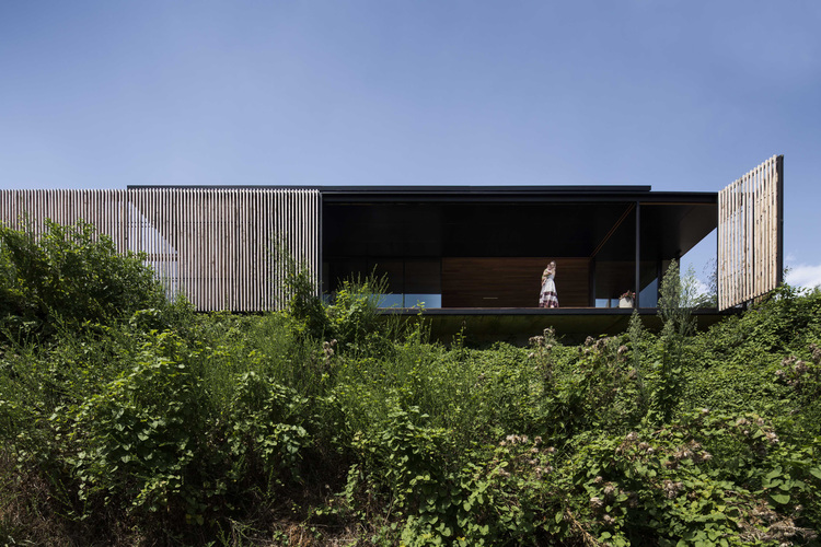 Sawmill-House-by-Chris-Gilbert-Benjamin-Gilbert-2