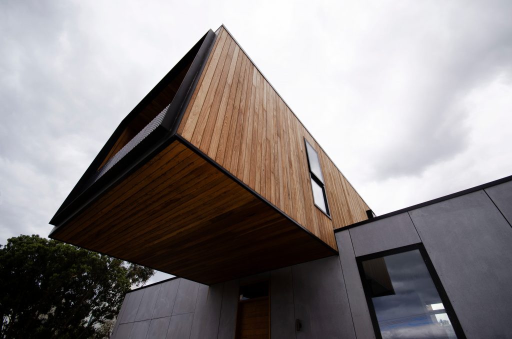 cantilevered module external image