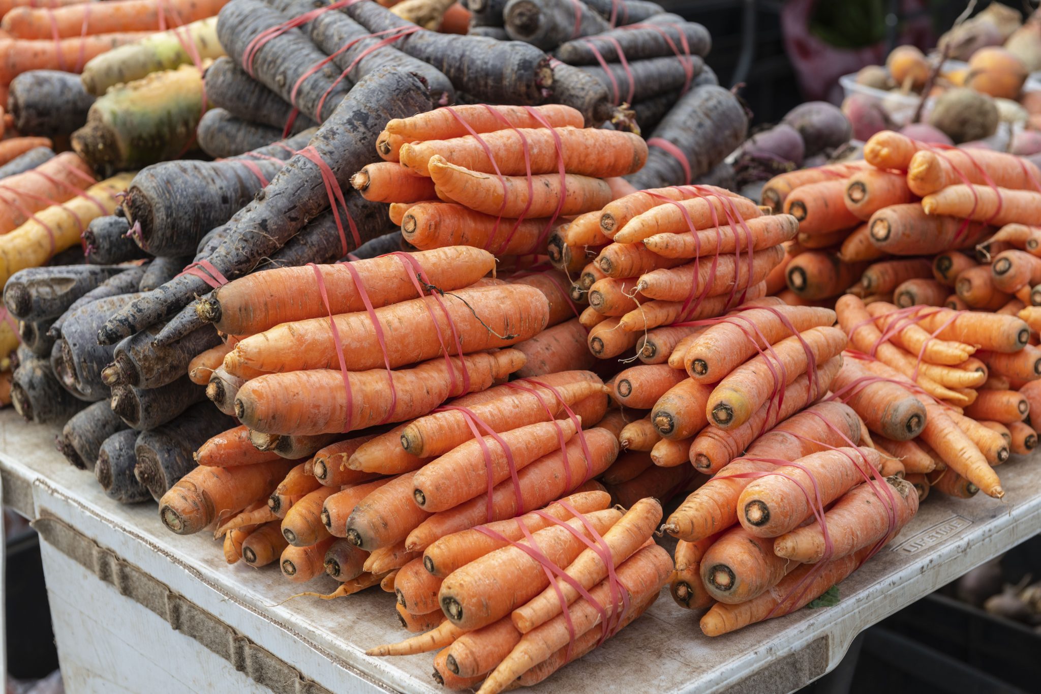 carrots at farmers market